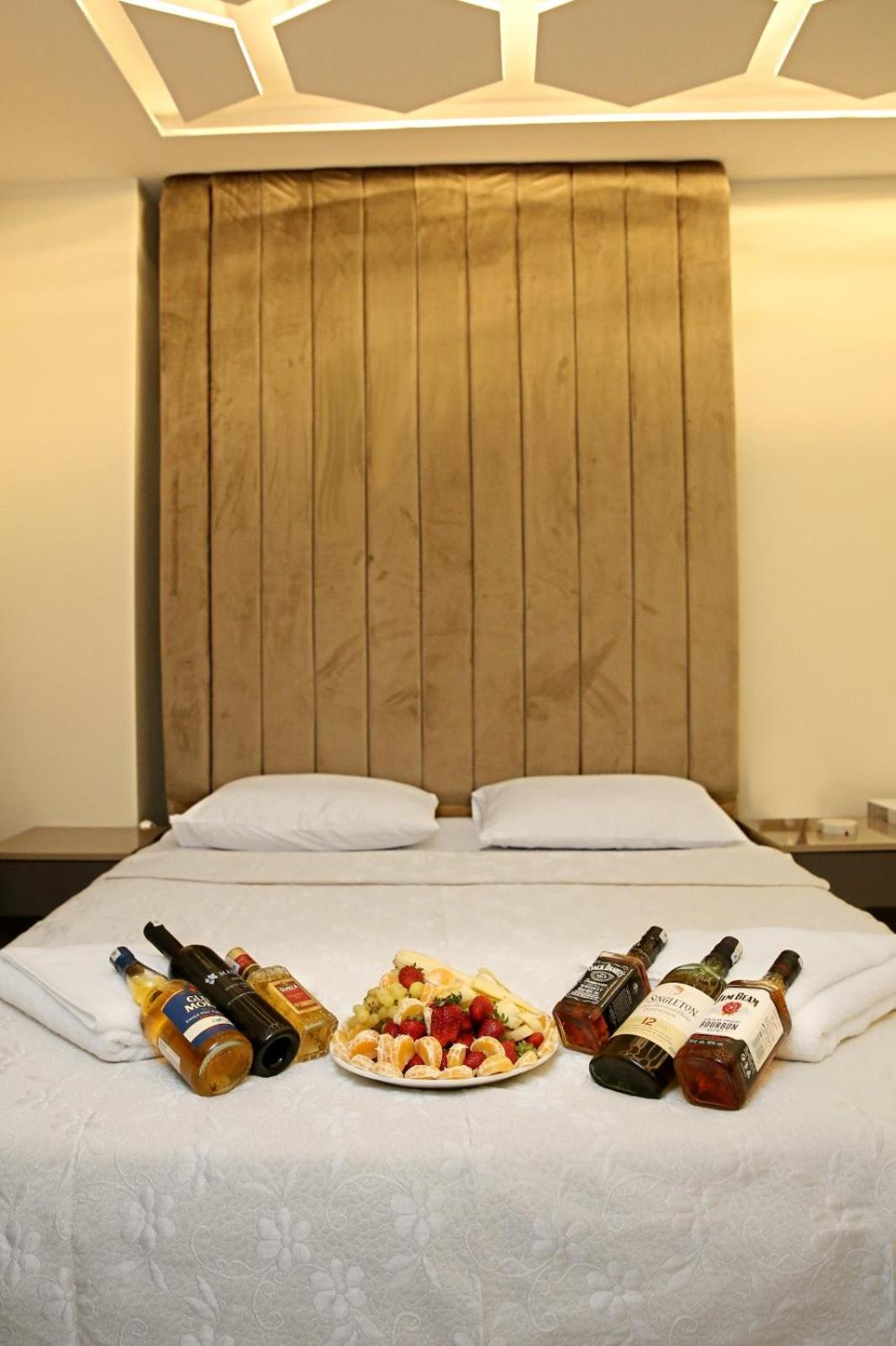 Blueway Hotel อิสตันบูล ภายนอก รูปภาพ