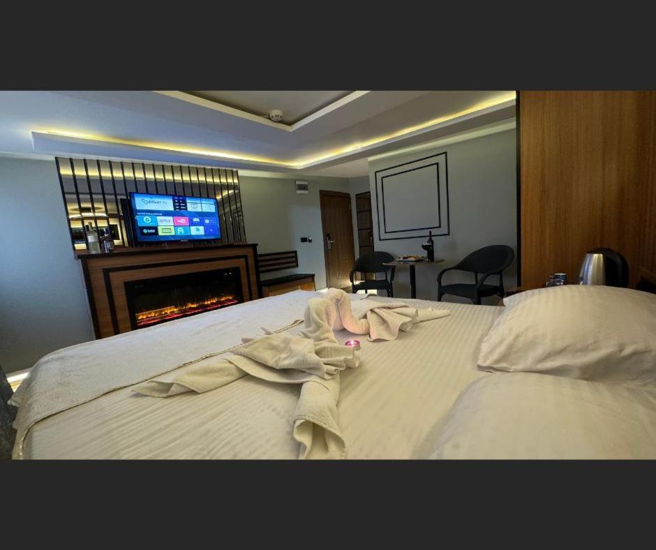 Blueway Hotel อิสตันบูล ภายนอก รูปภาพ